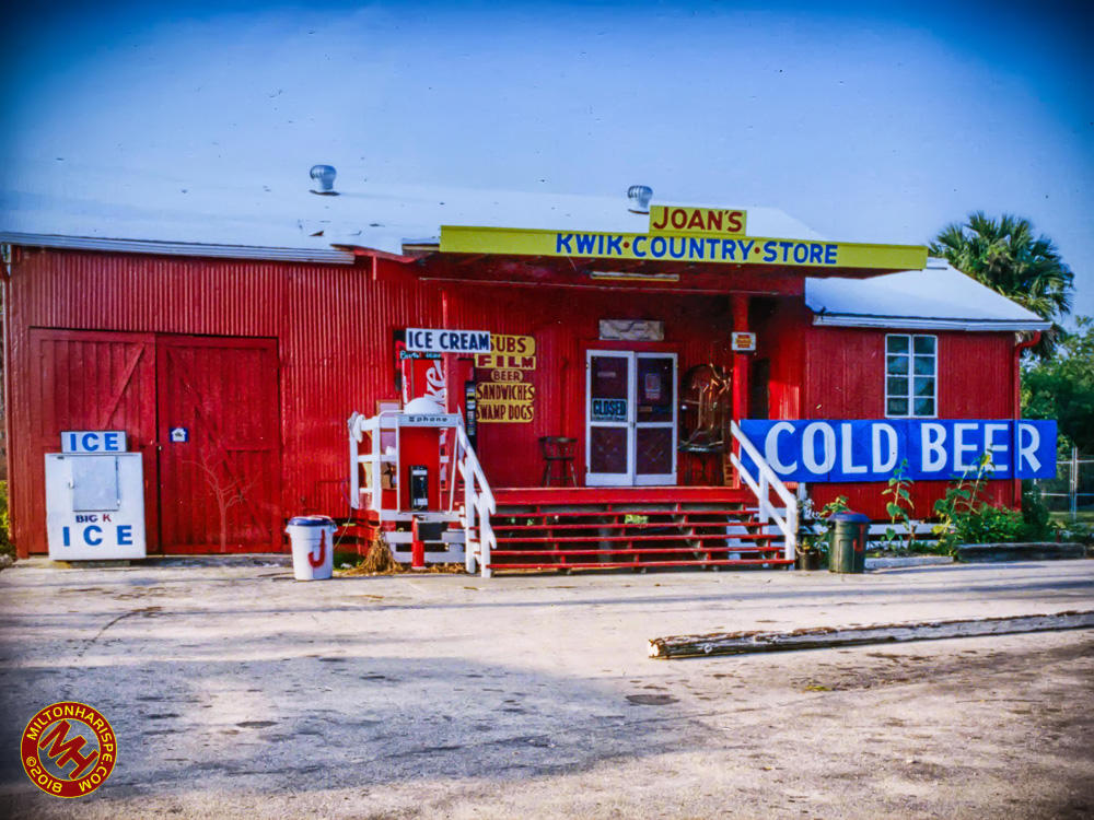 Joan's Kwik Country Store, Everglades City, Florida, USA